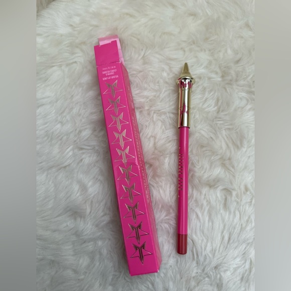 JEFFREE STAR COSMETICS
Velour Lip Liner - Picture 8 of 8